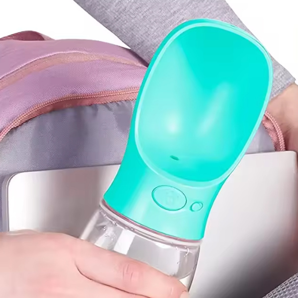 Cestovná fľaša Mersjo pre psov 350 ml zelená