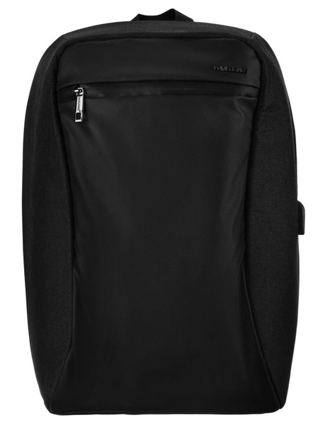 Moderný batoh s priehradkou na notebook a USB portom