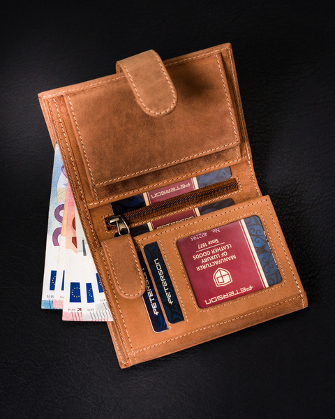 Kožená peňaženka so zapínaním na patent
