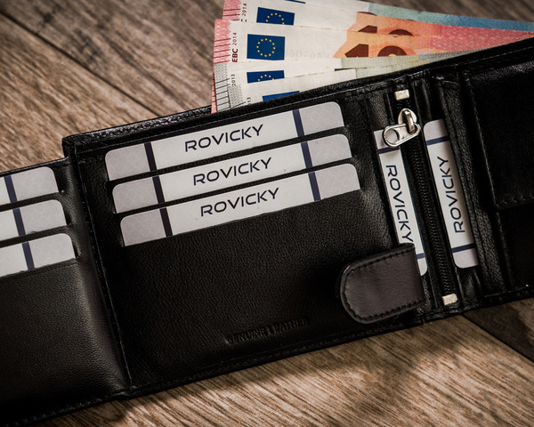 Elegantná pánska peňaženka s RFID Protect antiskimming systémom